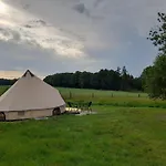 Glamping Na Samote U Lesa
