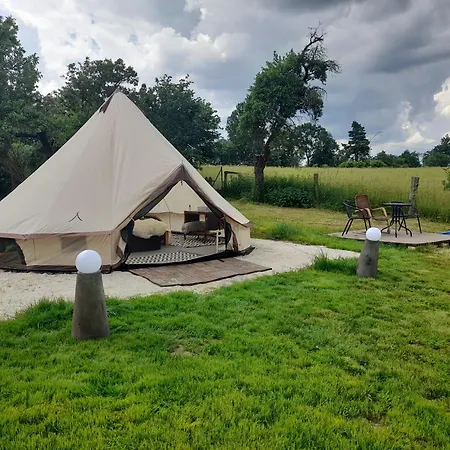 Glamping Na Samote U Lesa 럭셔리텐트 *